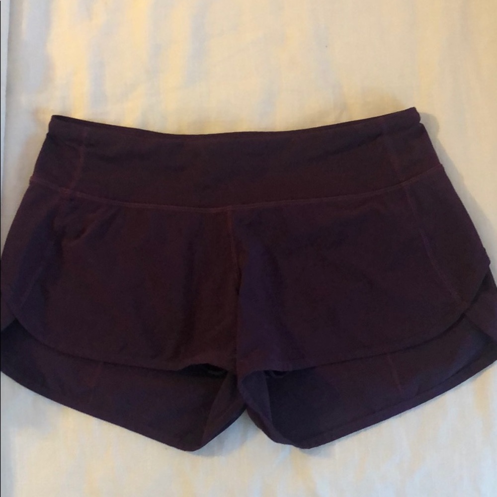 Lululemon Speed Up Short 2.5. Perfect Condition!
